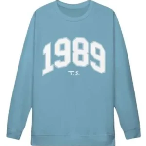 Taylor-Swift-1989-Blue-Sweatshirt-510x680-1.webp